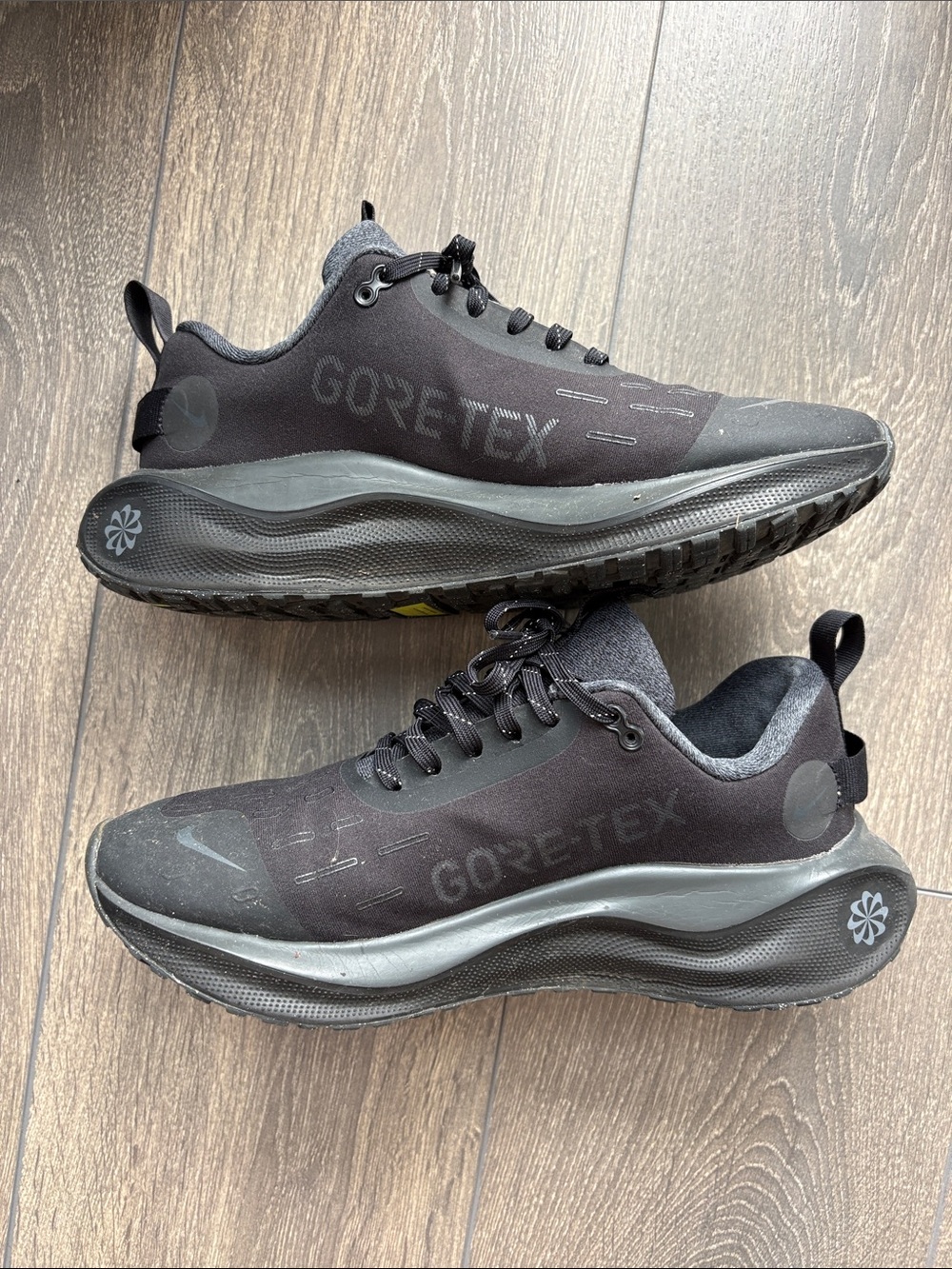 Nike Infinity RN GORE-TEX Running Shoes Size 8